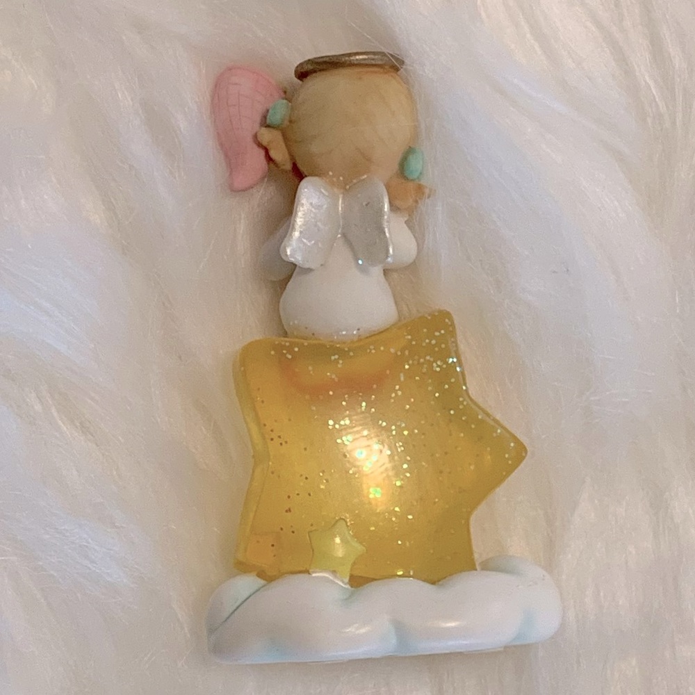 Precious Moments - Girl With Star figurine. “Just Wishin On A Star” - Picture 5 of 5